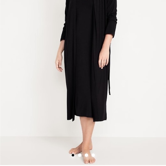 Old Navy Black Chemise and Robe Nursing and Postpartum Set - Picture 6 of 7